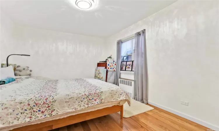 29-49 137th Street, Flushing, NY, 2 Bedrooms Bedrooms, 5 Rooms Rooms,1 BathroomBathrooms,Residential,For Sale,137th,3592630