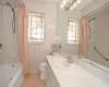 825 Forte Boulevard, Franklin Square, NY, 3 Bedrooms Bedrooms, 9 Rooms Rooms,2 BathroomsBathrooms,Residential,For Sale,Forte,3593643