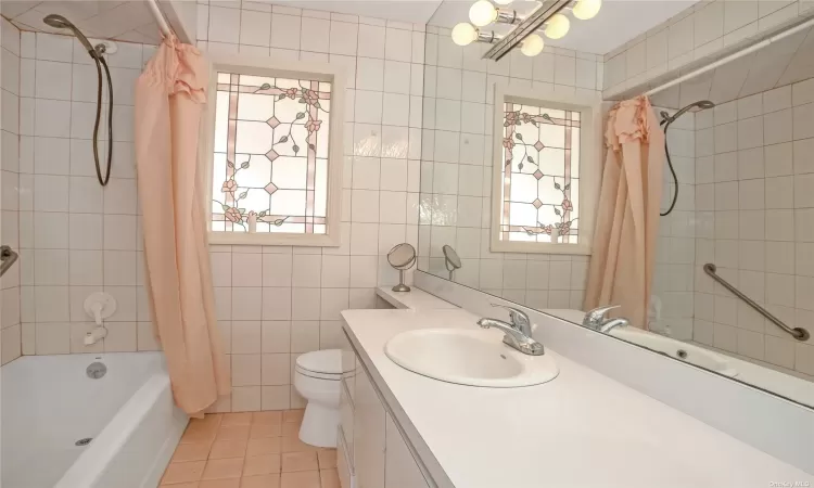 825 Forte Boulevard, Franklin Square, NY, 3 Bedrooms Bedrooms, 9 Rooms Rooms,2 BathroomsBathrooms,Residential,For Sale,Forte,3593643