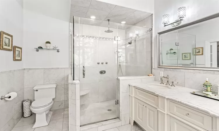 Marble EnSuite/Custom Vanity