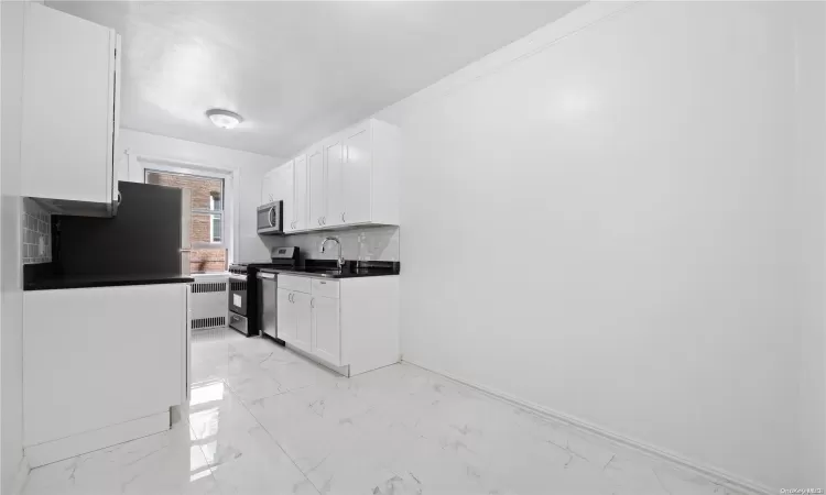 111-14 76th Avenue, New York, NY, 1 Bedroom Bedrooms, 4 Rooms Rooms,1 BathroomBathrooms,Residential,For Sale,76th,L3578099