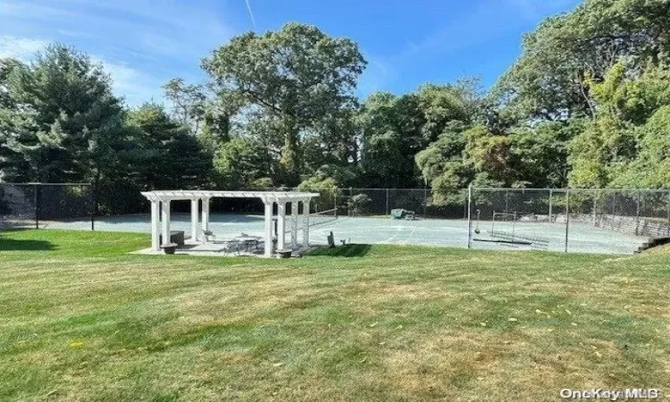 27 Emerson Road, Oyster Bay, NY, 5 Bedrooms Bedrooms, 10 Rooms Rooms,5 BathroomsBathrooms,Residential Lease,For Rent,Emerson,L3579961