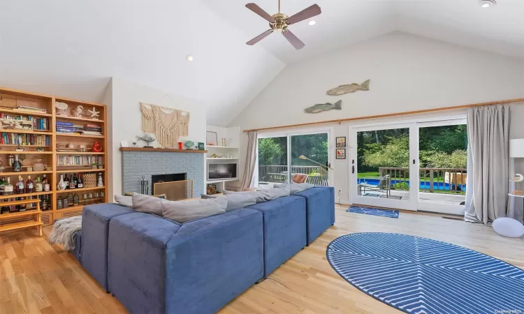 36 Talmage Farm Lane, East Hampton, NY, 3 Bedrooms Bedrooms, 6 Rooms Rooms,3 BathroomsBathrooms,Residential Lease,For Rent,Talmage Farm,L3580196