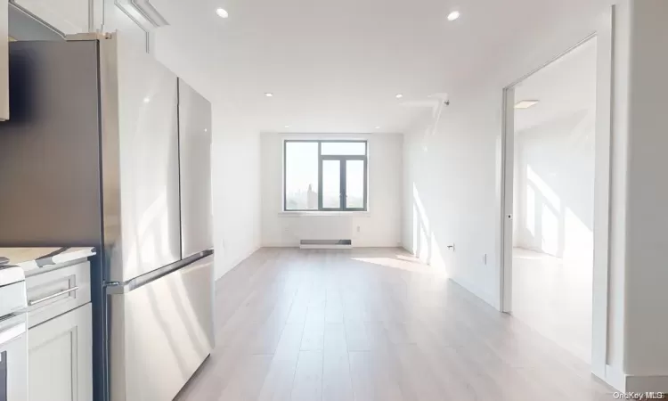 63-68 Austin Street, New York, NY, 2 Bedrooms Bedrooms, 4 Rooms Rooms,2 BathroomsBathrooms,Residential Lease,For Rent,Austin,L3580893