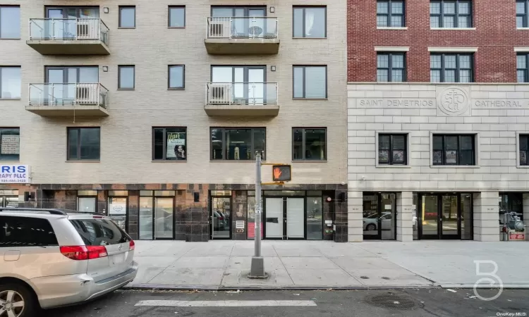 30-63 31st Street, New York, NY, 1 Room Rooms,1 BathroomBathrooms,Residential,For Sale,31st,L3585519