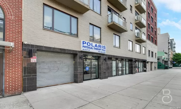 30-63 31st Street, New York, NY, 1 Room Rooms,1 BathroomBathrooms,Residential,For Sale,31st,L3585519