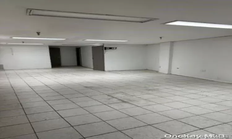 95-08B 35th Avenue, New York, NY, ,Commercial Lease,For Rent,35th,L3586460