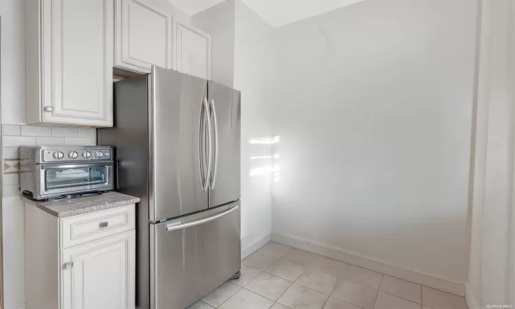 7101 Colonial Road, New York, NY, 1 Bedroom Bedrooms, 3 Rooms Rooms,1 BathroomBathrooms,Residential,For Sale,Colonial,L3587913