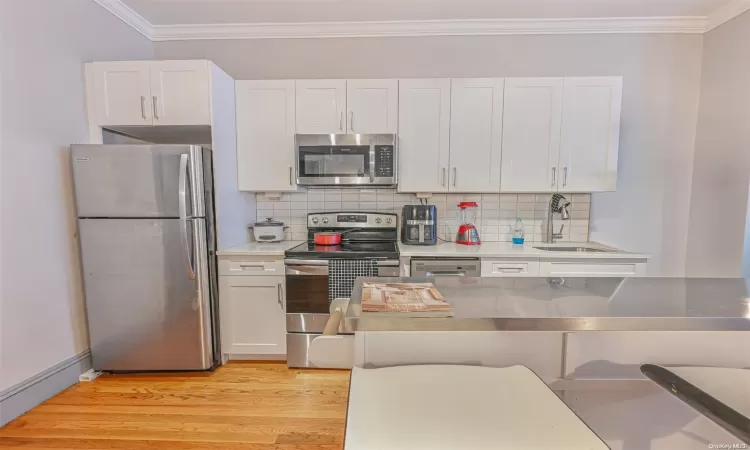 3104 Snyder Avenue, New York, NY, 12 Rooms Rooms,3 BathroomsBathrooms,Residential Income,For Sale,Snyder,L3590896