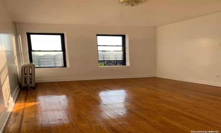 91 208 Street, New York, NY, 1 Bedroom Bedrooms, 4 Rooms Rooms,1 BathroomBathrooms,Residential Lease,For Rent,208,L3590921