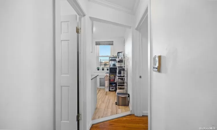 50-22 40 Street, New York, NY, 1 Bedroom Bedrooms, 3 Rooms Rooms,1 BathroomBathrooms,Residential,For Sale,40,L3590998