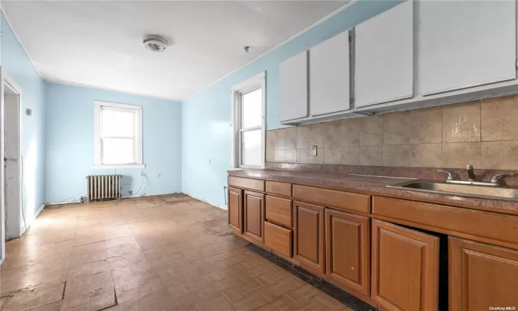 111-24 Northern Boulevard, New York, NY, 5 Bedrooms Bedrooms, 12 Rooms Rooms,2 BathroomsBathrooms,Residential Income,For Sale,Northern,L3591012