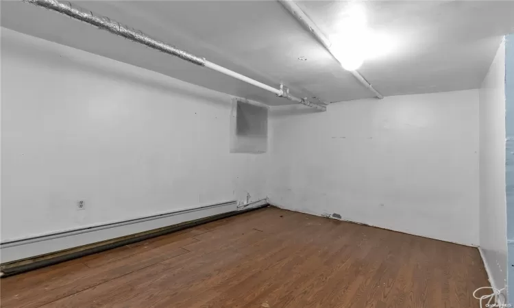 111-24 Northern Boulevard, New York, NY, 5 Bedrooms Bedrooms, 12 Rooms Rooms,2 BathroomsBathrooms,Residential Income,For Sale,Northern,L3591012