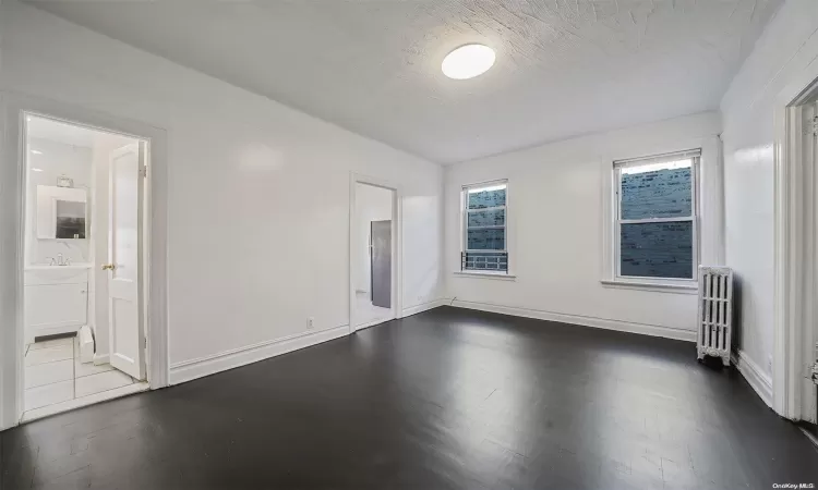 1754 Seward Avenue, New York, NY, 1 Bedroom Bedrooms, 3 Rooms Rooms,1 BathroomBathrooms,Residential Lease,For Rent,Seward,L3591097