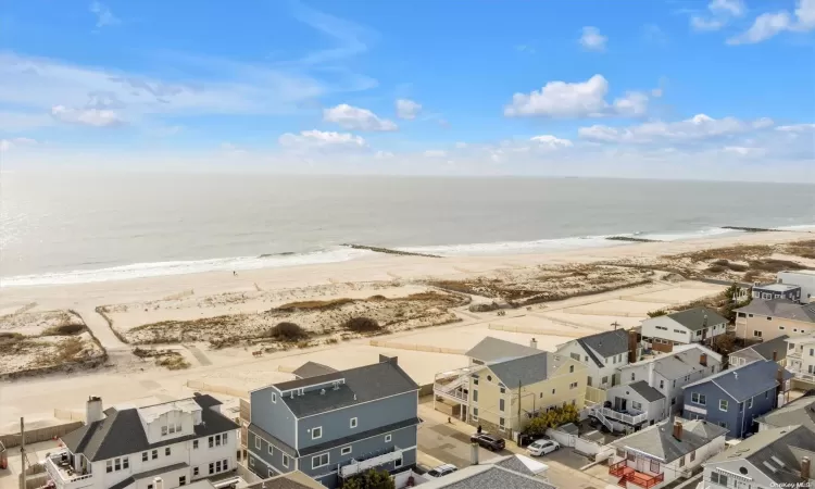 Direct Oceanfront Home