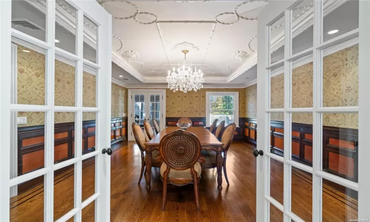 Elegant Dining Room | Tray Ceiling | Decorative Ceiling Moldings