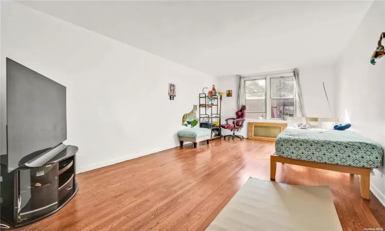 67-25 Clyde Street, New York, NY, 2 Bedrooms Bedrooms, 5 Rooms Rooms,1 BathroomBathrooms,Residential,For Sale,Clyde,L3591127