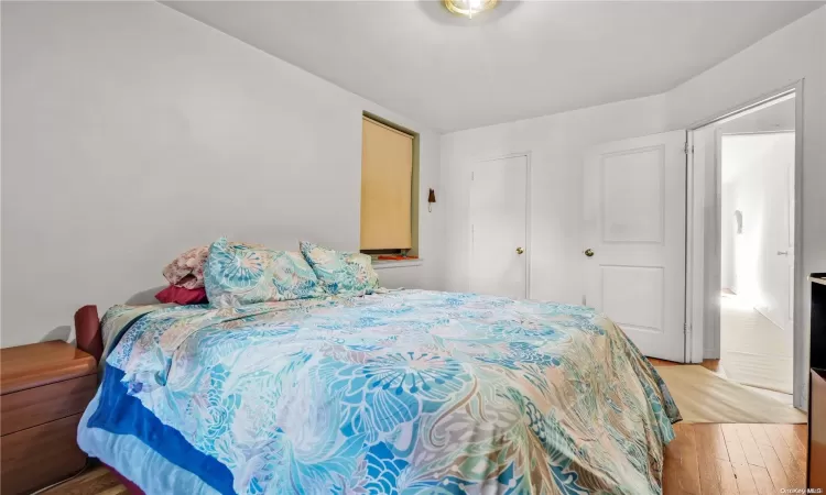 67-25 Clyde Street, New York, NY, 2 Bedrooms Bedrooms, 5 Rooms Rooms,1 BathroomBathrooms,Residential,For Sale,Clyde,L3591127