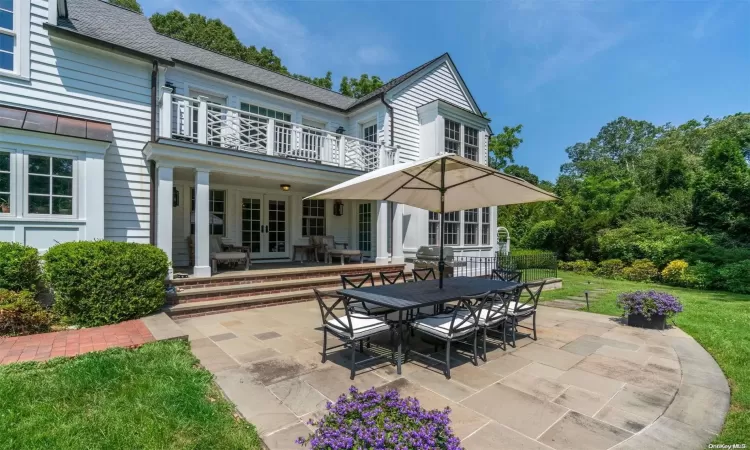 Rear patio off Breakfast Room