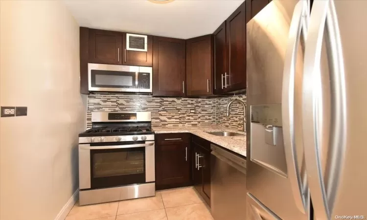 175-20 Wexford Terrace, New York, NY, 1 Bedroom Bedrooms, 2 Rooms Rooms,1 BathroomBathrooms,Residential,For Sale,Wexford Terrace,L3591170