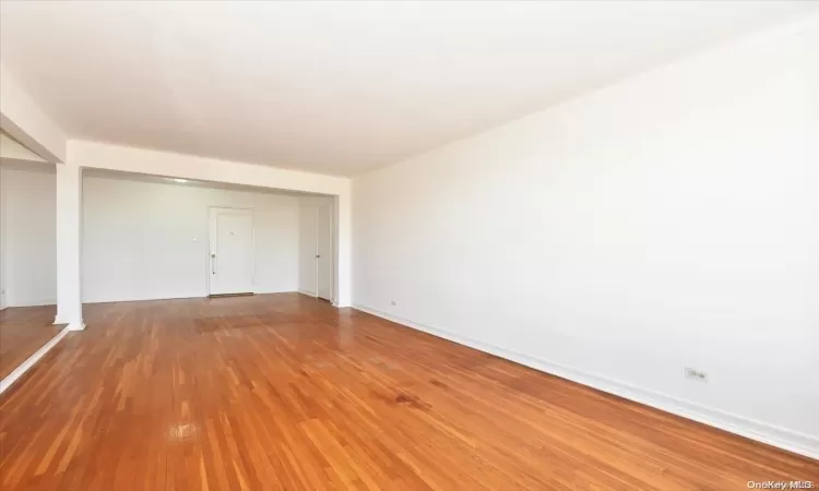 143-50 Hoover Avenue, New York, NY, 1 Bedroom Bedrooms, 3 Rooms Rooms,1 BathroomBathrooms,Residential,For Sale,Hoover,L3591200