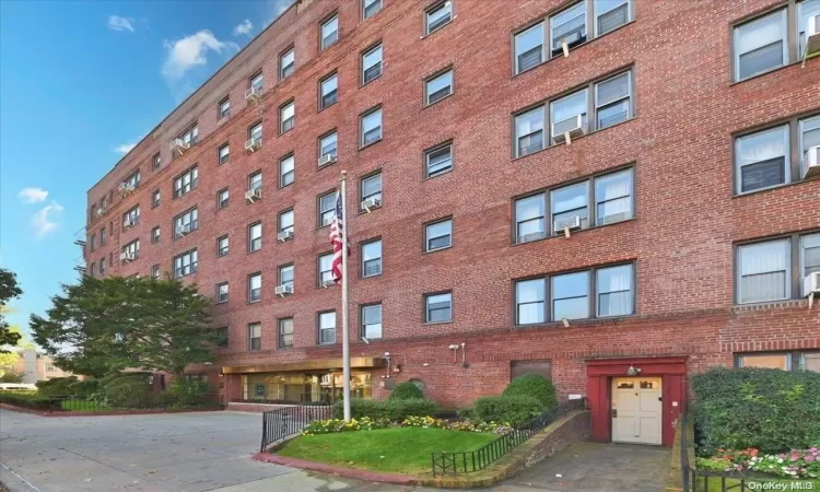 143-50 Hoover Avenue, New York, NY, 1 Bedroom Bedrooms, 3 Rooms Rooms,1 BathroomBathrooms,Residential,For Sale,Hoover,L3591200