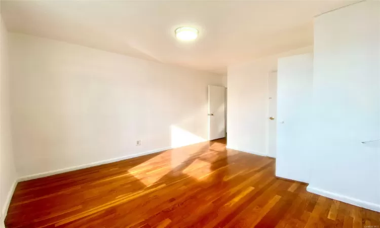 41-25 Kissena Boulevard, New York, NY, 2 Bedrooms Bedrooms, 5 Rooms Rooms,1 BathroomBathrooms,Residential,For Sale,Kissena,L3591198