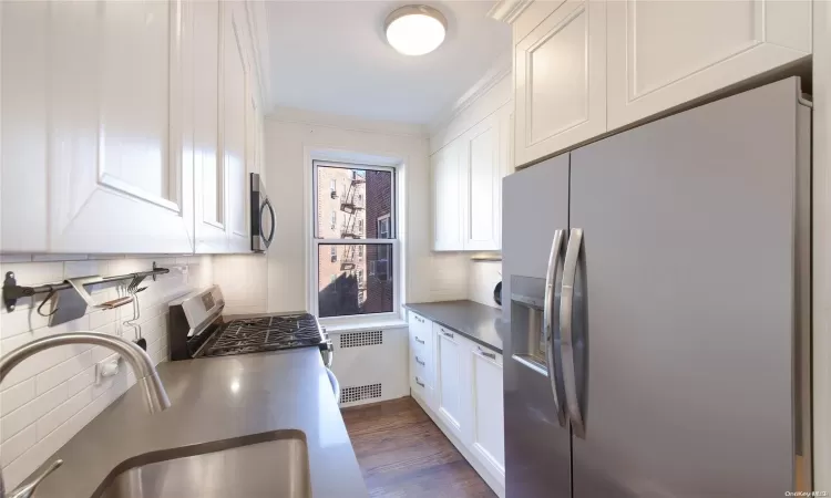 73-12 35th Avenue, New York, NY, 2 Bedrooms Bedrooms, 4 Rooms Rooms,1 BathroomBathrooms,Residential,For Sale,35th,L3591182