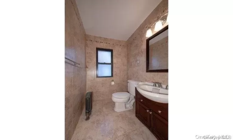 190-7A Crocheron Avenue, New York, NY, 2 Bedrooms Bedrooms, 5 Rooms Rooms,2 BathroomsBathrooms,Residential Lease,For Rent,Crocheron,L3591184