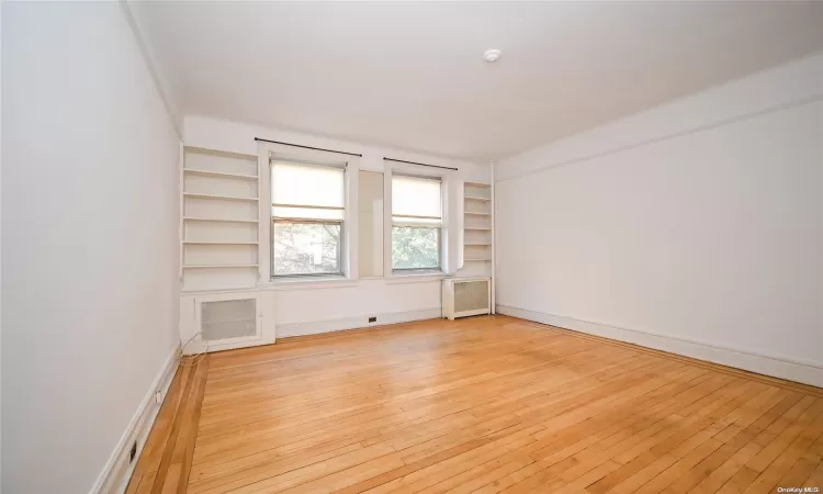 34-39 82 Street, New York, NY, 2 Bedrooms Bedrooms, 6 Rooms Rooms,1 BathroomBathrooms,Residential,For Sale,82,L3591204