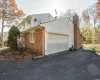 40 Valleywood Road, Huntington, NY, 4 Bedrooms Bedrooms, 10 Rooms Rooms,2 BathroomsBathrooms,Residential,For Sale,Valleywood,L3591301