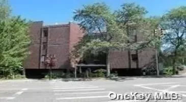 123 Middle Neck Road, North Hempstead, NY, 2 Bedrooms Bedrooms, 5 Rooms Rooms,2 BathroomsBathrooms,Residential Lease,For Rent,Middle Neck,L3591219