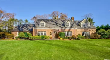 4 Beechwood Drive, Oyster Bay, NY, 4 Bedrooms Bedrooms, 9 Rooms Rooms,3 BathroomsBathrooms,Residential,For Sale,Beechwood,L3591229