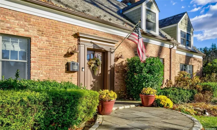 Brick home 2w/slate roof