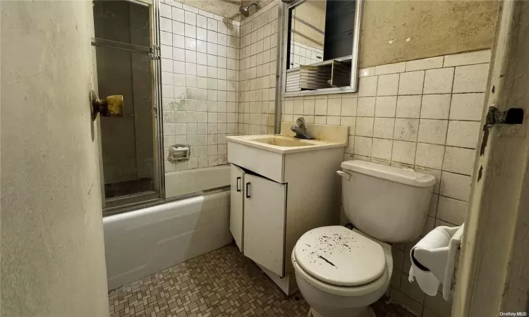 40 Brighton 1st Road, New York, NY, 2 Rooms Rooms,1 BathroomBathrooms,Residential,For Sale,Brighton 1st,L3591265