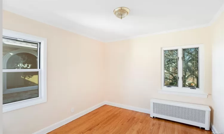 64-14 Dieterle Crescent, New York, NY, 3 Bedrooms Bedrooms, 9 Rooms Rooms,1 BathroomBathrooms,Residential Lease,For Rent,Dieterle,L3591390