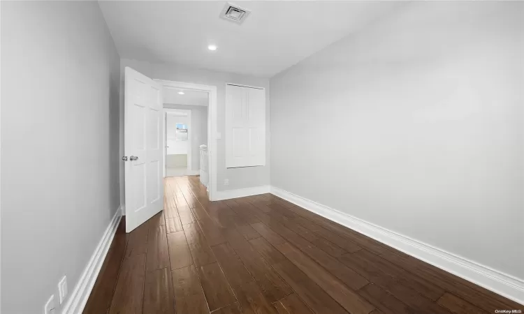 30-19 90th Street, New York, NY, 3 Bedrooms Bedrooms, 5 Rooms Rooms,1 BathroomBathrooms,Residential,For Sale,90th,L3591361