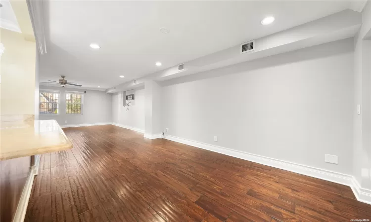 30-19 90th Street, New York, NY, 3 Bedrooms Bedrooms, 5 Rooms Rooms,1 BathroomBathrooms,Residential,For Sale,90th,L3591361