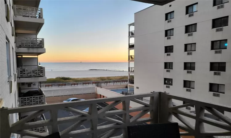 430 Shore Road, Long Beach, NY, 1 Bedroom Bedrooms, 3 Rooms Rooms,1 BathroomBathrooms,Residential,For Sale,Shore,L3591609