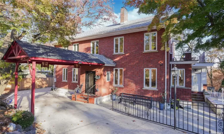 363 Howard Avenue, New York, NY, 6 Bedrooms Bedrooms, 12 Rooms Rooms,2 BathroomsBathrooms,Residential,For Sale,Howard,L3591534