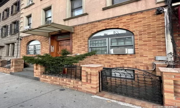 340 Mcguinness Boulevard, New York, NY, ,Commercial Sale,For Sale,Mcguinness,L3591532