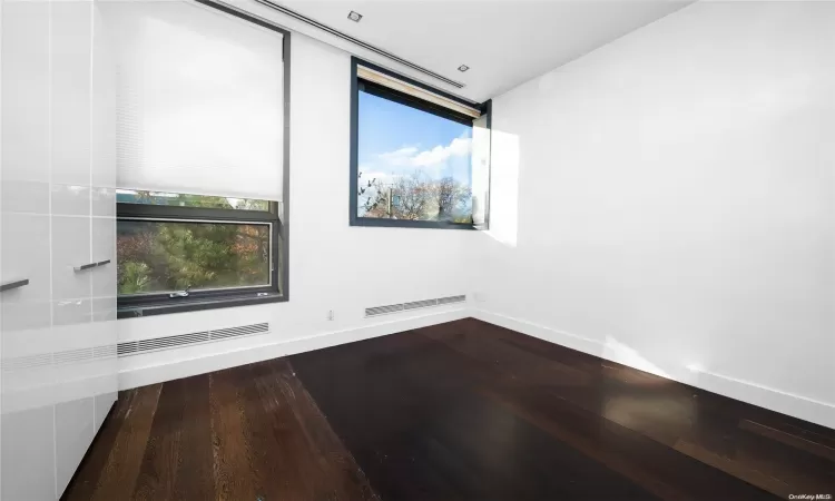 33-23 161st Street, New York, NY, 4 Bedrooms Bedrooms, 12 Rooms Rooms,4 BathroomsBathrooms,Residential,For Sale,161st,L3591550