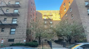 44-21 Macnish Street, New York, NY, 1 Bedroom Bedrooms, 3 Rooms Rooms,1 BathroomBathrooms,Residential,For Sale,Macnish,L3591565