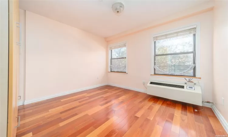 71-19 162nd Street, New York, NY, 1 Bedroom Bedrooms, 3 Rooms Rooms,1 BathroomBathrooms,Residential,For Sale,162nd,L3591573