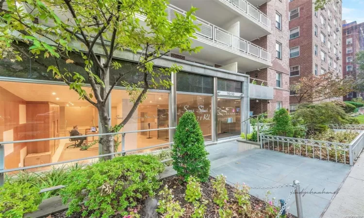 110-50 71st Road, New York, NY, 2 Bedrooms Bedrooms, 5 Rooms Rooms,1 BathroomBathrooms,Residential,For Sale,71st,L3591635