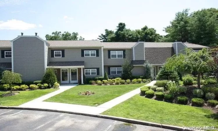 458 Lake Pointe Drive, Middle Island, NY, 2 Bedrooms Bedrooms, 5 Rooms Rooms,1 BathroomBathrooms,Residential Lease,For Rent,Lake Pointe,L3591644