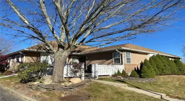 152 Theodore Drive, Coram, NY, 2 Bedrooms Bedrooms, 5 Rooms Rooms,2 BathroomsBathrooms,Residential,For Sale,Theodore,L3591652