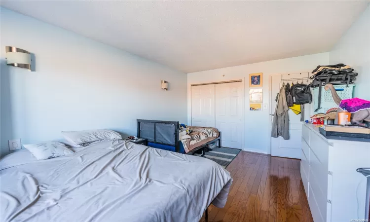 3811 108th Street, New York, NY, 1 Bedroom Bedrooms, 3 Rooms Rooms,1 BathroomBathrooms,Residential,For Sale,108th,L3591666