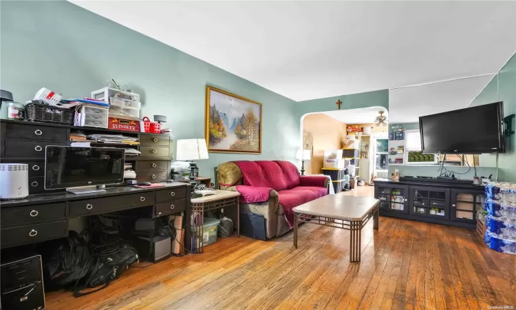 56-09 Clearview Expressway, New York, NY, 3 Bedrooms Bedrooms, 6 Rooms Rooms,2 BathroomsBathrooms,Residential,For Sale,Clearview,L3591793