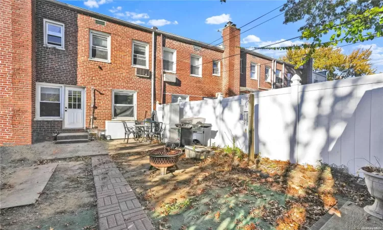 56-09 Clearview Expressway, New York, NY, 3 Bedrooms Bedrooms, 6 Rooms Rooms,2 BathroomsBathrooms,Residential,For Sale,Clearview,L3591793